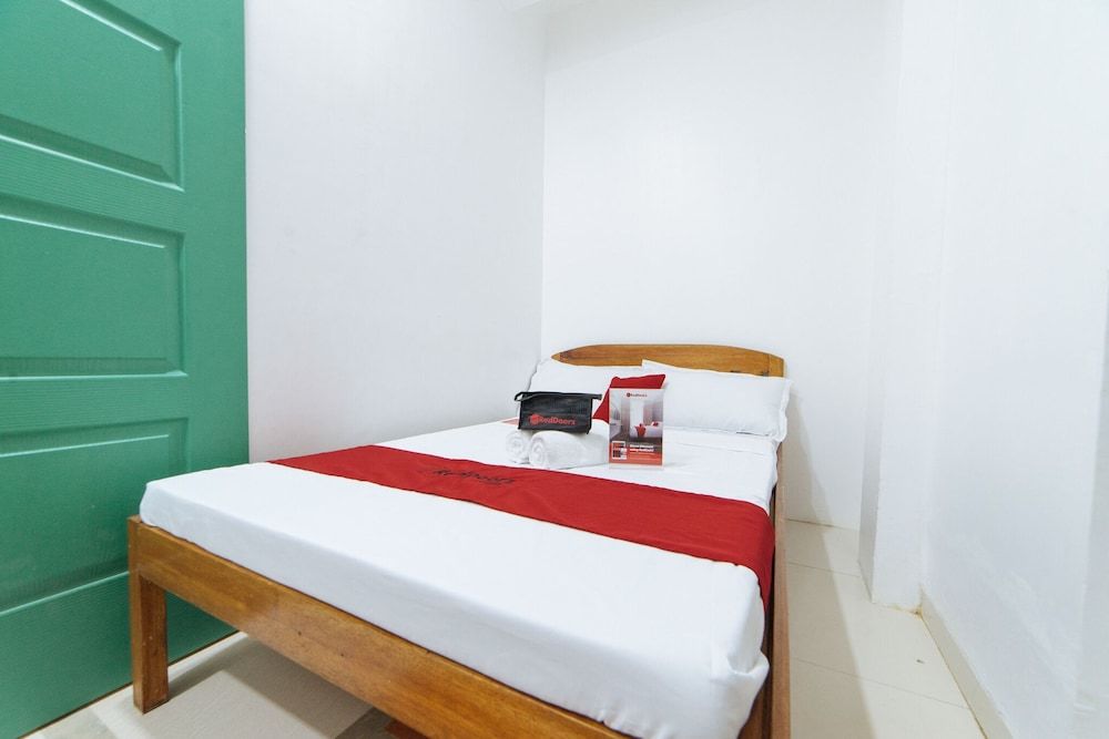 undefined RedDoorz @ Recaido Road Palawan 9