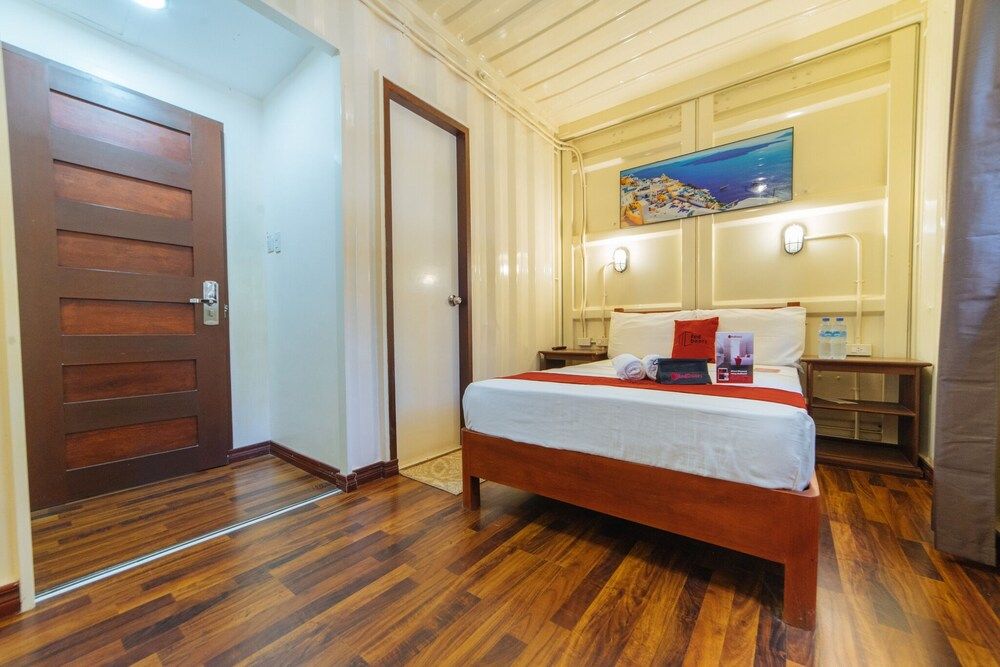 undefined RedDoorz Plus near Puerto Princesa City Hall 6