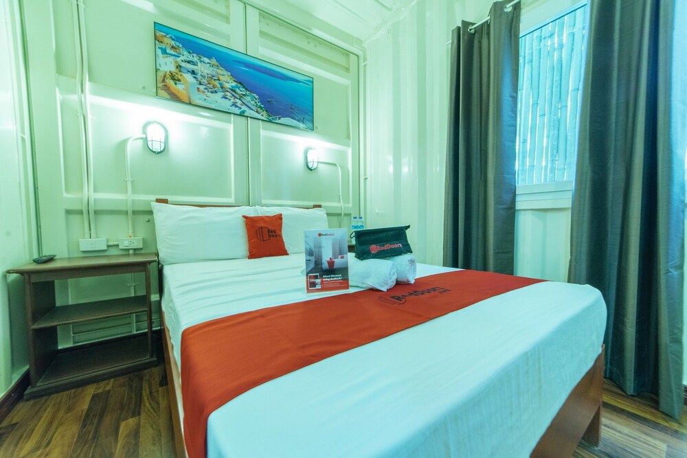 undefined RedDoorz Plus near Puerto Princesa City Hall 3