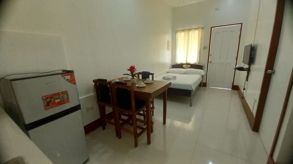 undefined OYO 935 Palajuanders Inn 3