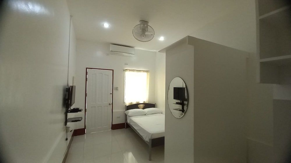 undefined OYO 935 Palajuanders Inn 7