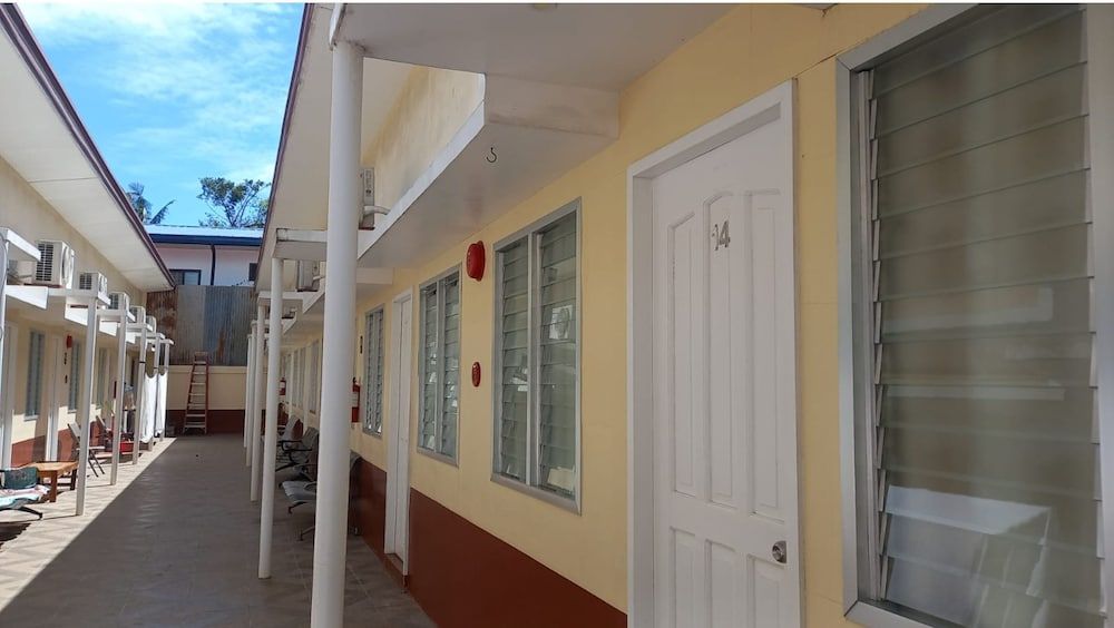 undefined OYO 935 Palajuanders Inn