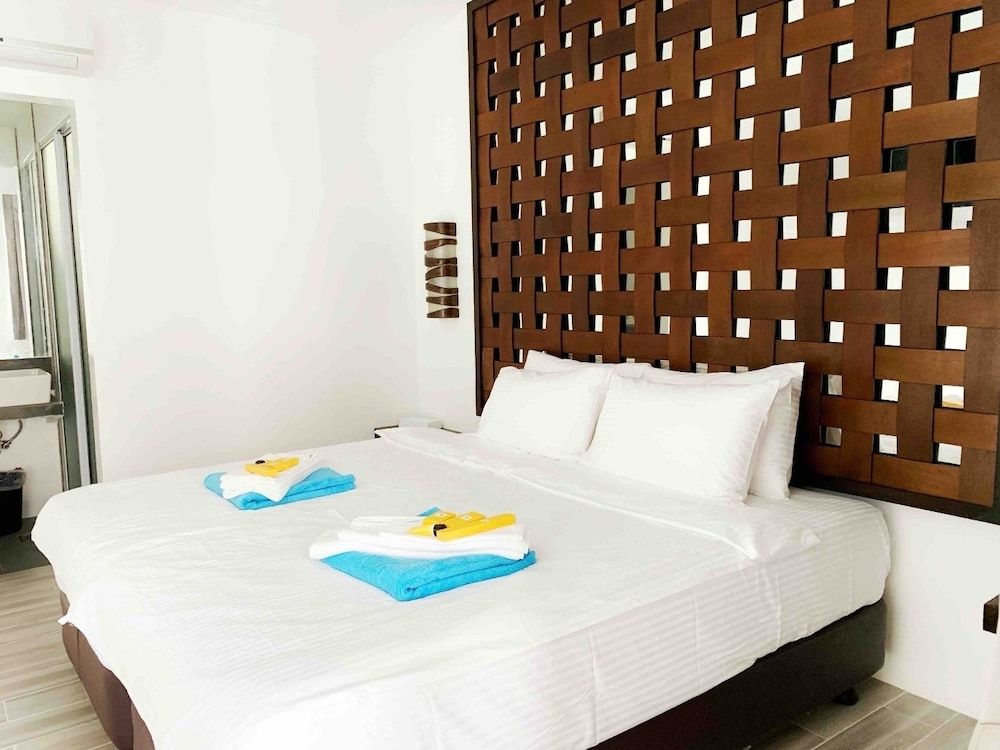 Alegria Water Front Beach House Superior Room