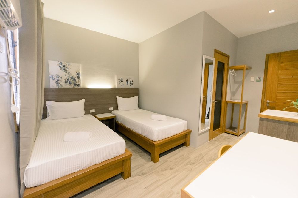 Madonna Hometel and Suites New Pandan