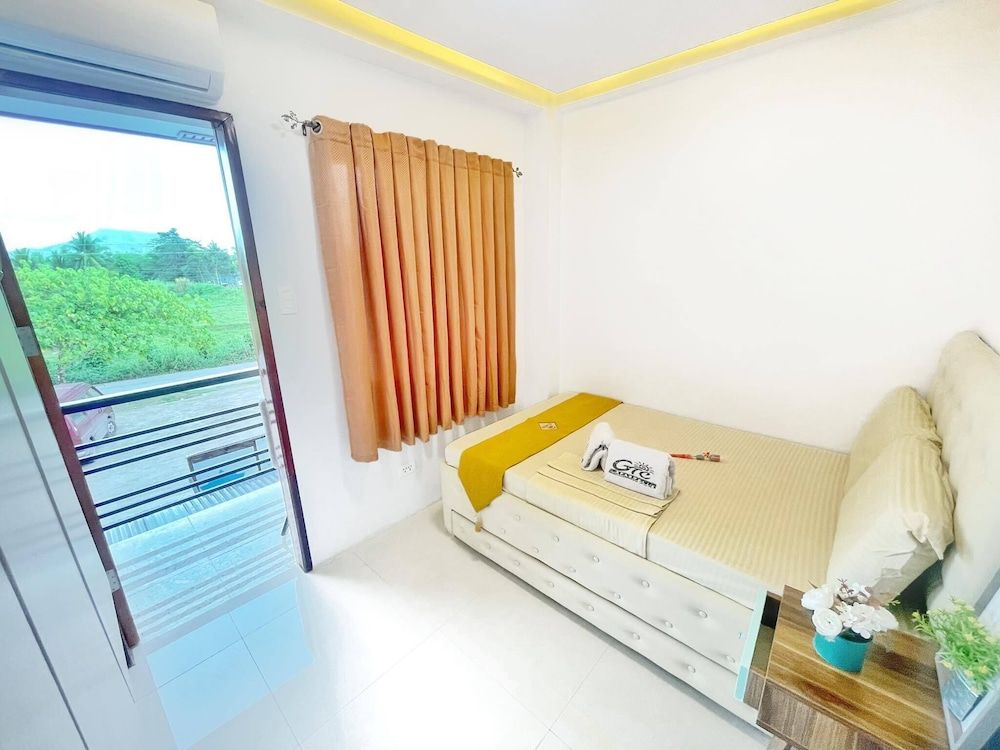 GTC Apartelle Standard Double Room, 1 Queen Bed