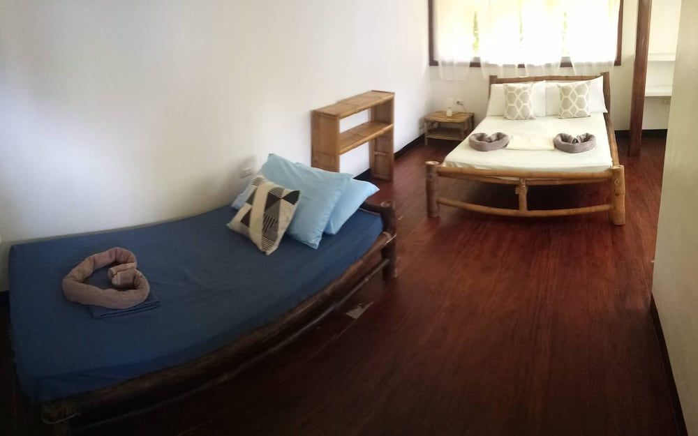 Family Room, Partial Sea View