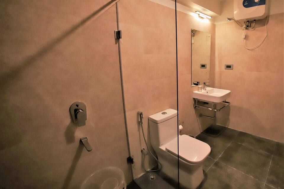 Summit Swiss Heritage Resort & Spa Deluxe Room  8