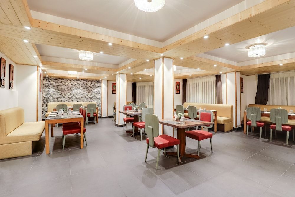 undefined Summit Swiss Heritage Resort & Spa 4