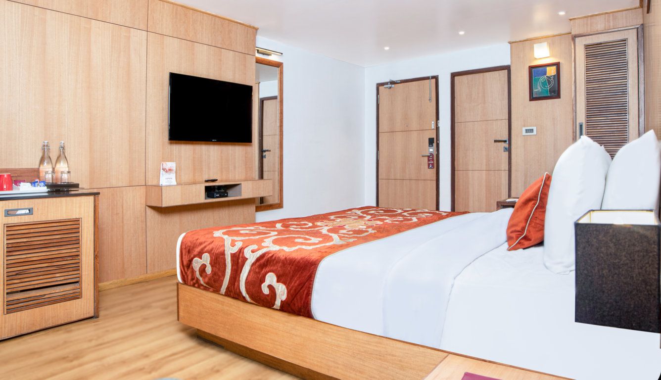 Summit Swiss Heritage Resort & Spa Deluxe Room with Rhododendron View 2