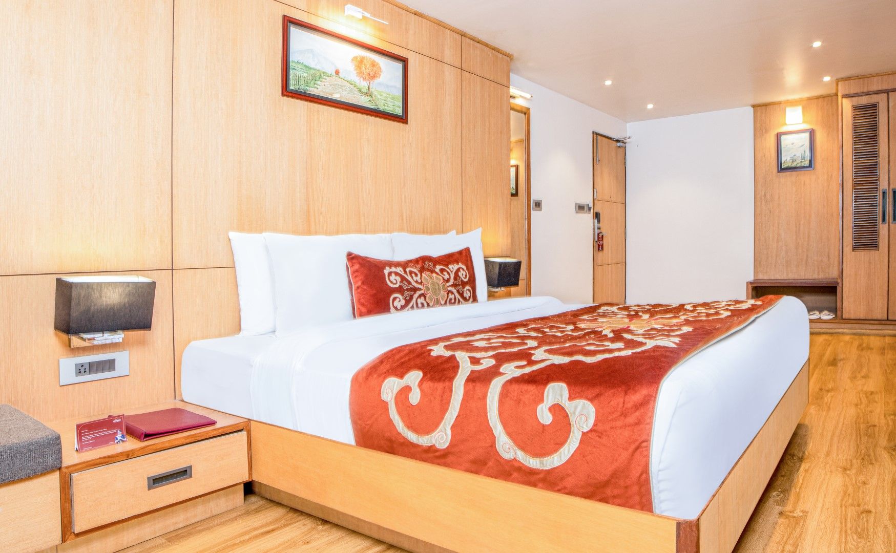 King Suite with Valley View