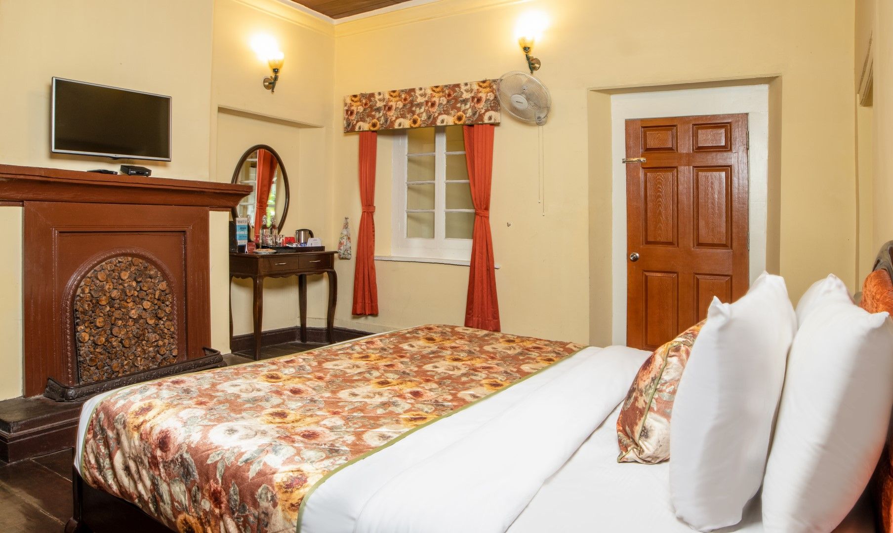 Rathong Heritage Suite Room with View
