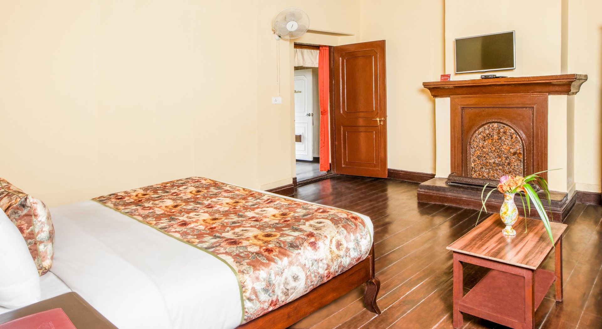 Kabru Heritage Suite Room with View