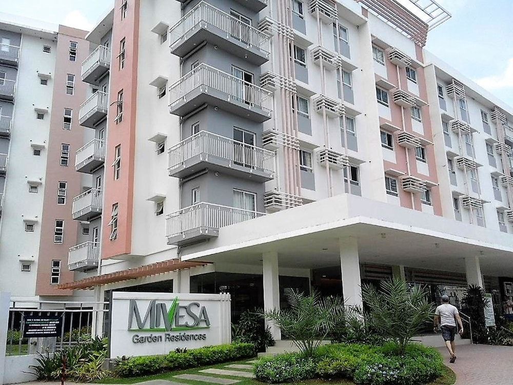 undefined Studio 610 5