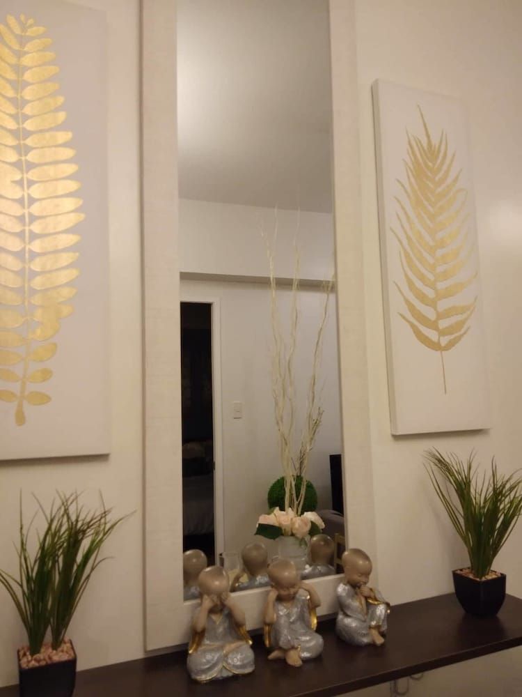 1209 Two Residences Marco Polo Cebu Family Condo, 1 Queen Bed with Sofa bed, Ensuite, Mountain View 11