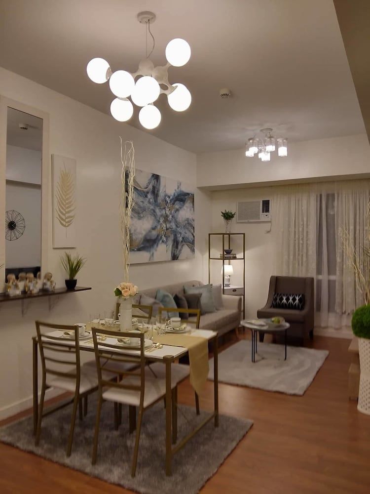 1209 Two Residences Marco Polo Cebu Family Condo, 1 Queen Bed with Sofa bed, Ensuite, Mountain View 4