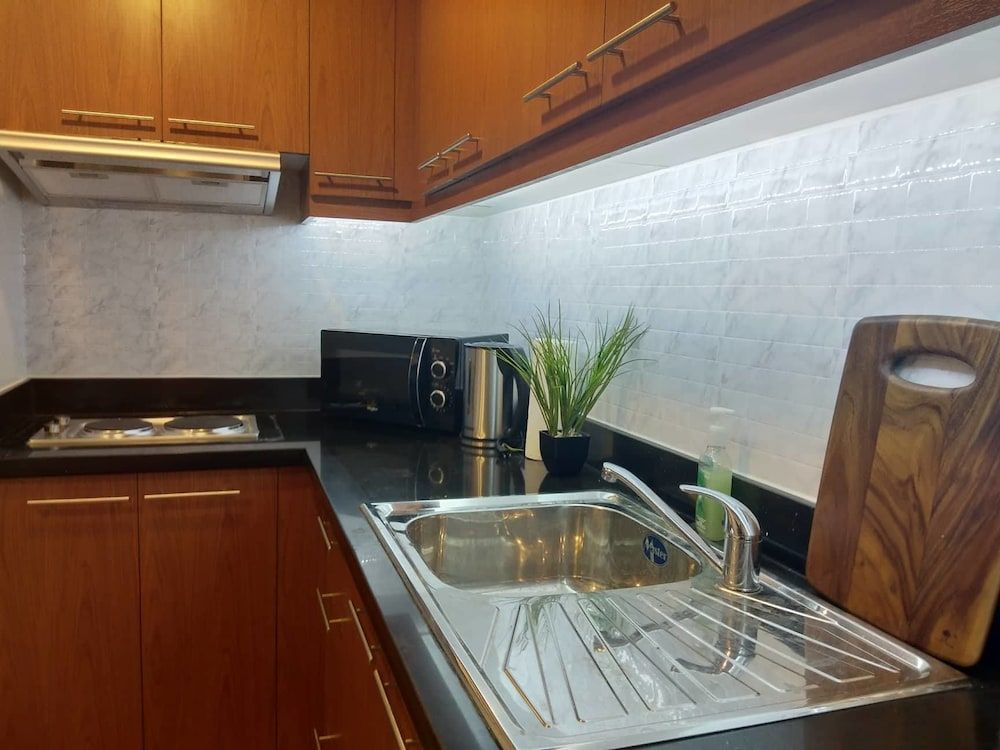 1209 Two Residences Marco Polo Cebu Family Condo, 1 Queen Bed with Sofa bed, Ensuite, Mountain View 7