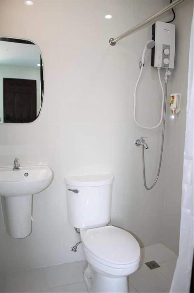 Rana Hotel Standard Double Room 7