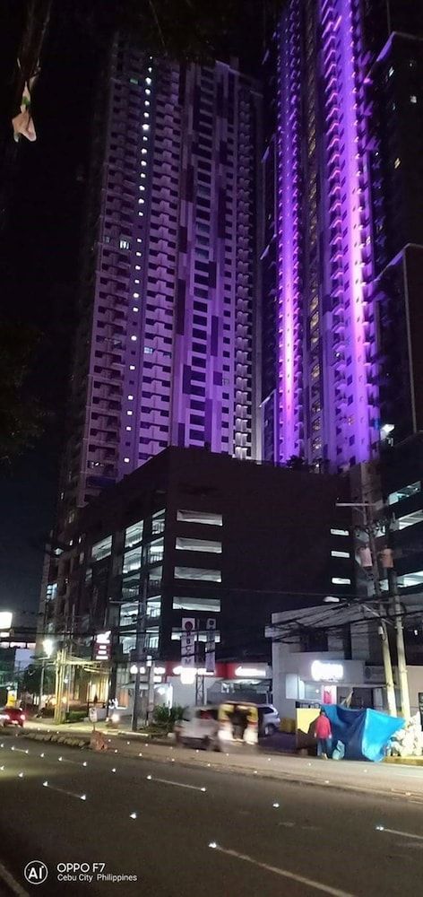 undefined Coleen's Bedsit at Horizons 101 3