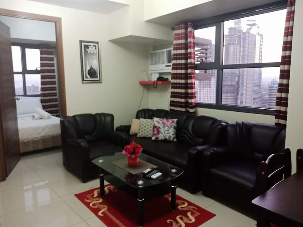 undefined Coleen's Bedsit at Horizons 101 7