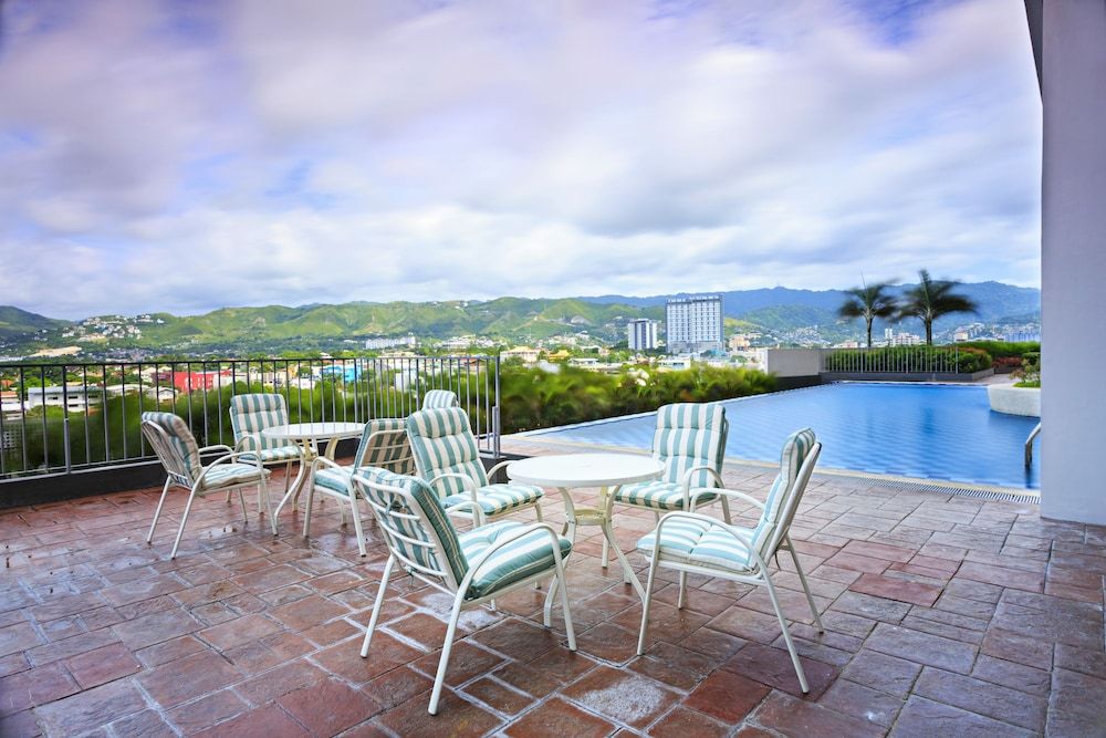 undefined EON Centennial Soho Hotel 7