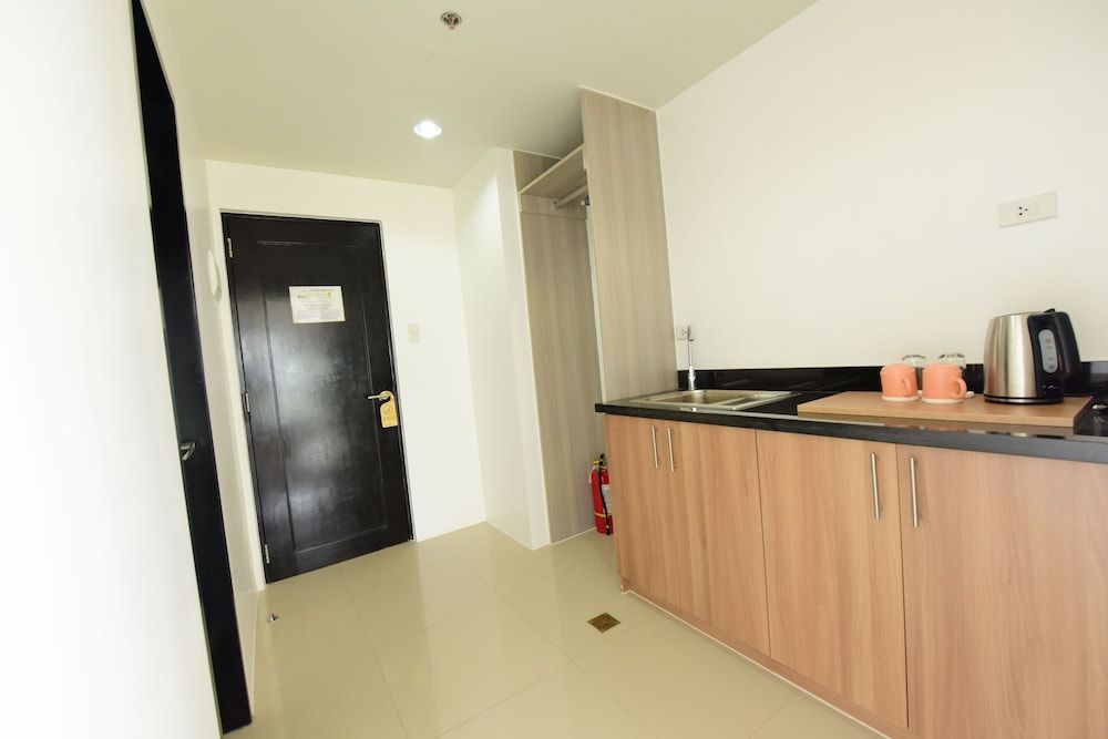 EON Centennial Soho Hotel Double Room 9