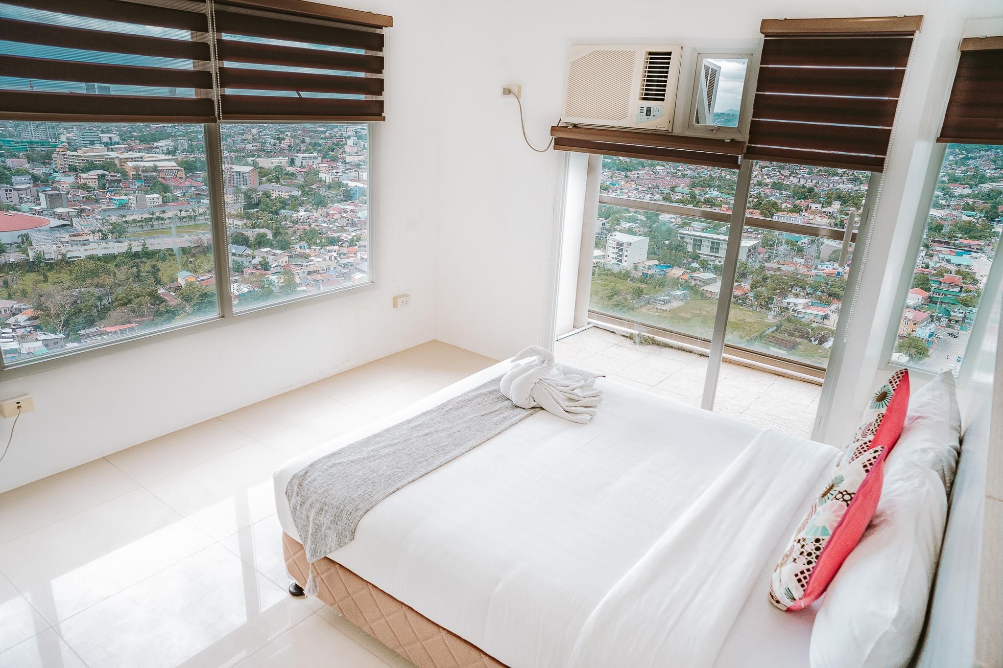 EON Centennial Soho Hotel Double Room 5