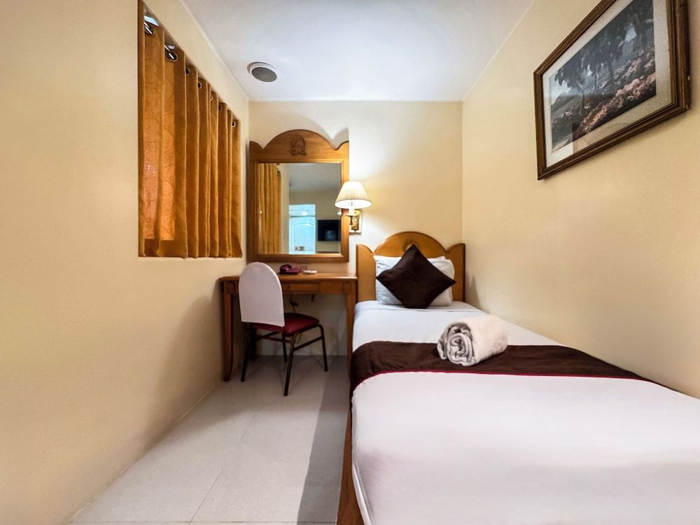 undefined Palladium Suites Hotel 8