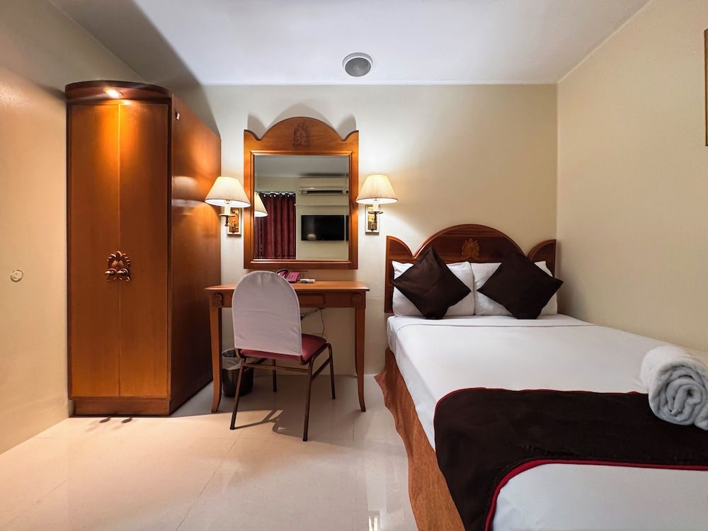 undefined Palladium Suites Hotel 2