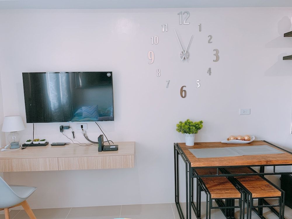 The Persimmon Cebu by Sleepingpong Signature Studio 7