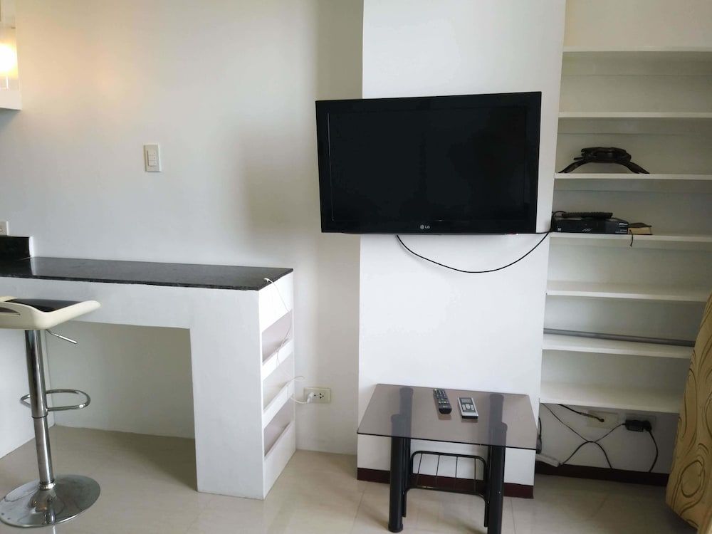 The Persimmon Cebu by Sleepingpong Signature Loft, 1 Bedroom, City View 7