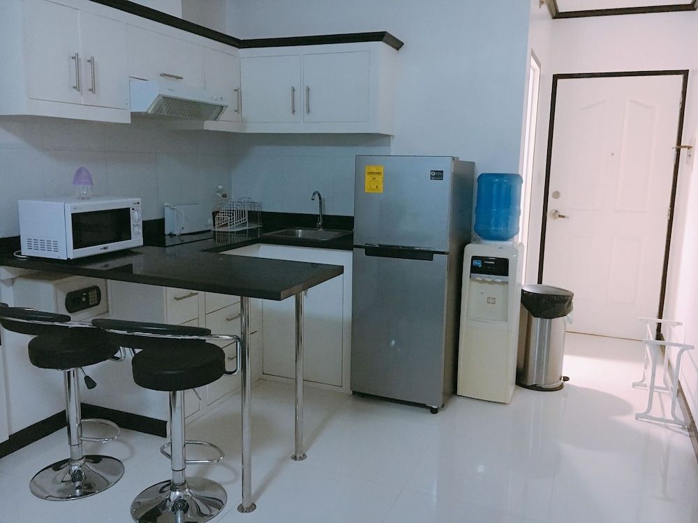 Avida Tower Cebu by Sleepingpong Signature Condo, 1 Bedroom, Non Smoking, Mountain View 13