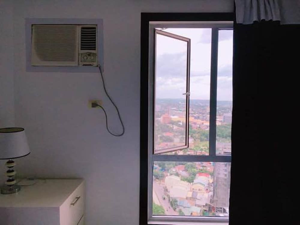 Avida Tower Cebu by Sleepingpong Signature Condo, 1 Bedroom, Non Smoking, Mountain View 15