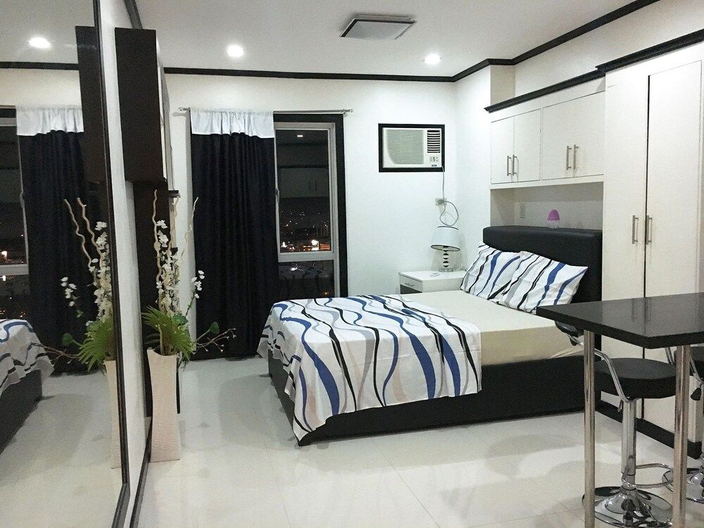 Avida Tower Cebu by Sleepingpong Signature Condo, 1 Bedroom, Non Smoking, Mountain View