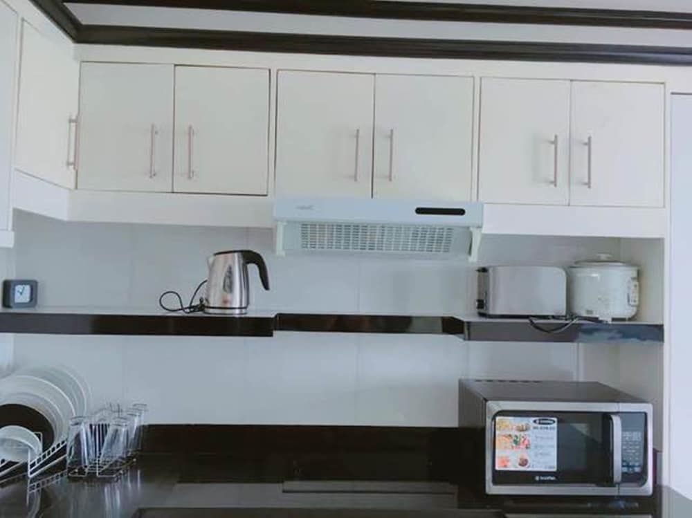 Avida Tower Cebu by Sleepingpong Signature Condo, 1 Bedroom, Non Smoking, Mountain View 14