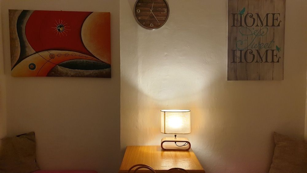 GardenPod Hostel & Café Twin Room 5