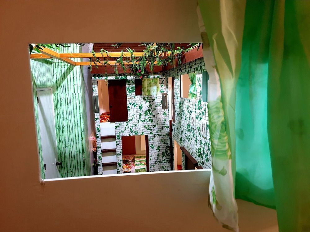 GardenPod Hostel & Café Capsule 8