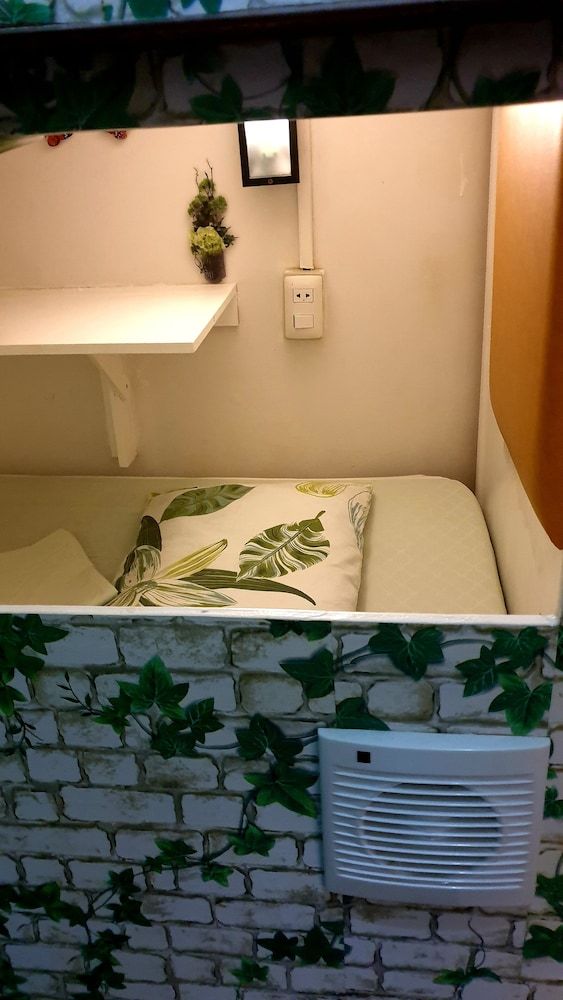 GardenPod Hostel & Café Capsule 10