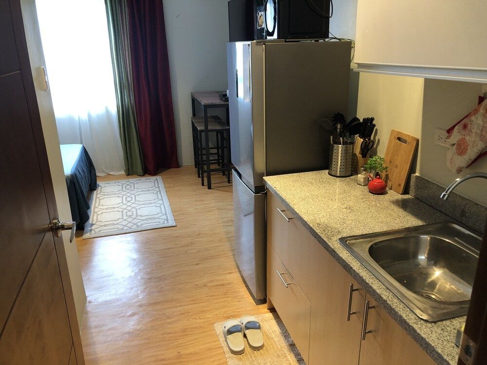 Romantic Urban Getaway by Primitive Stay Standard Studio Suite 7