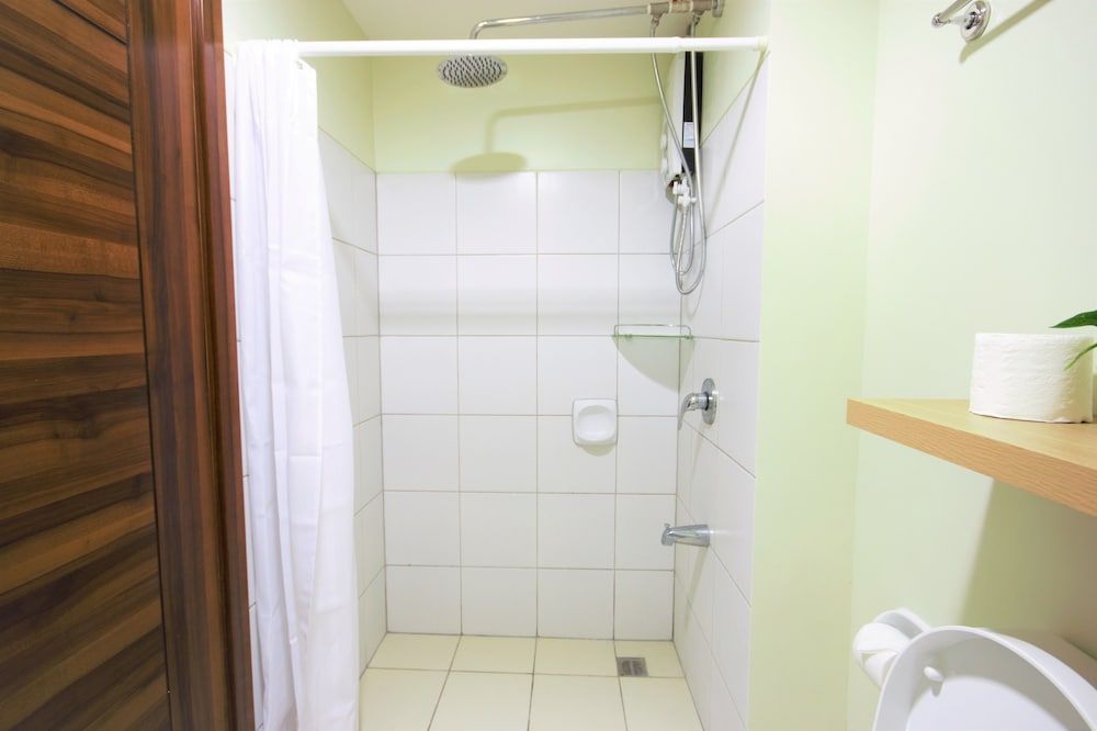 Versteeg Vacations - Horizons 101 Studio Home 3 9