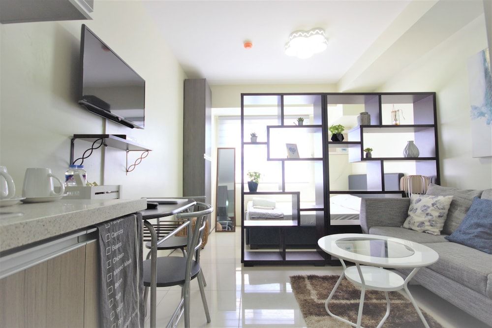 Versteeg Vacations - Horizons 101 Studio Home 3 7