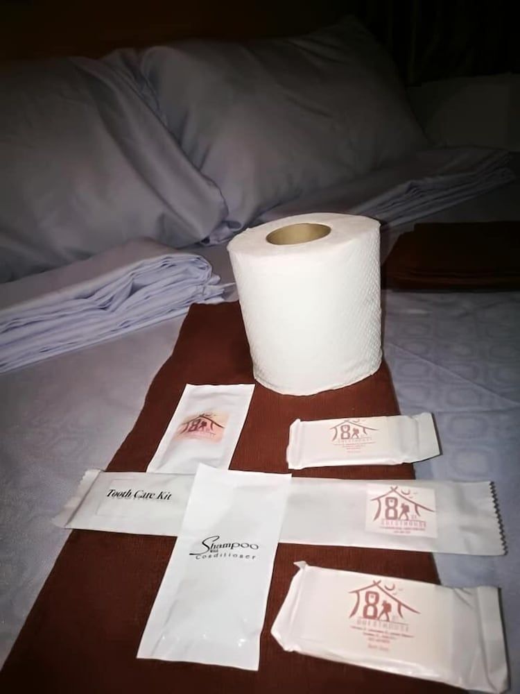 8th Street Hostel Quadruple Room 4