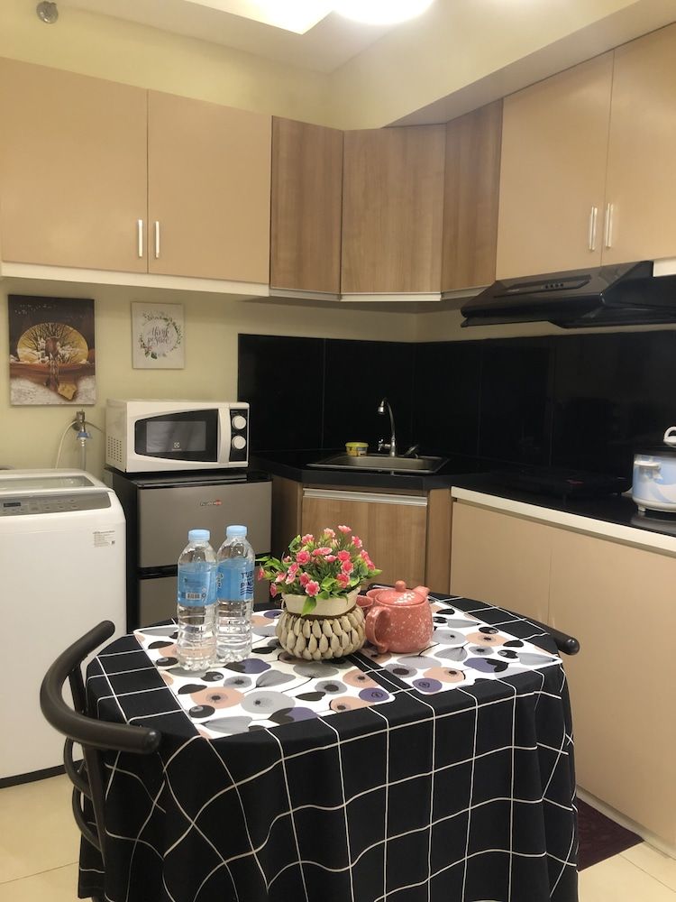 undefined I.T PARK CEBU TWIN BED DELUXE FREE FAST WIFI & POOL 5