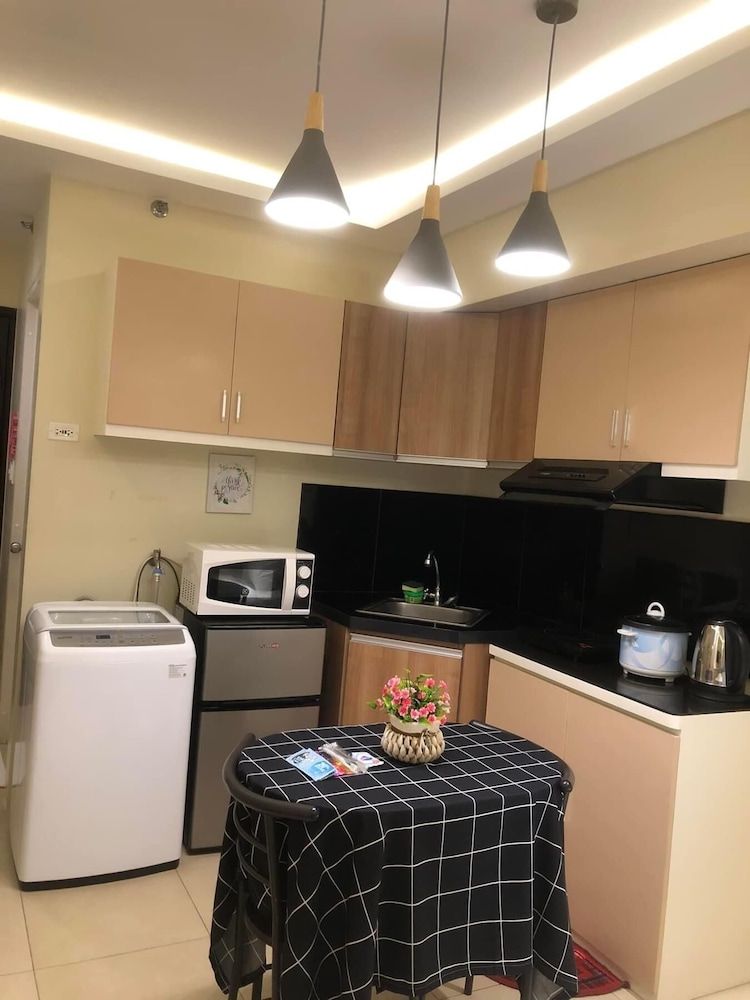 undefined I.T PARK CEBU TWIN BED DELUXE FREE FAST WIFI & POOL 6