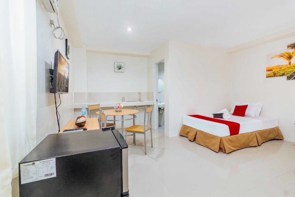 undefined RedDoorz @ Salinas Extension Lahug 10