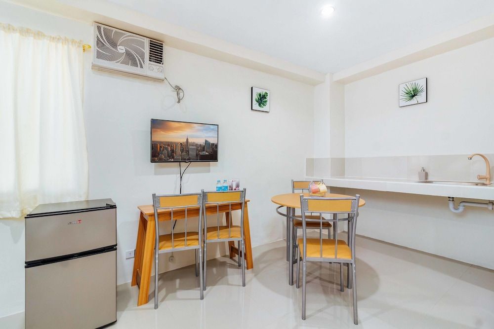 undefined RedDoorz @ Salinas Extension Lahug 5