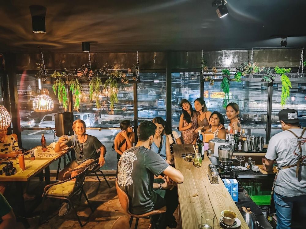 undefined Murals Sleepbox Capsule Hostel - Adults Only 10