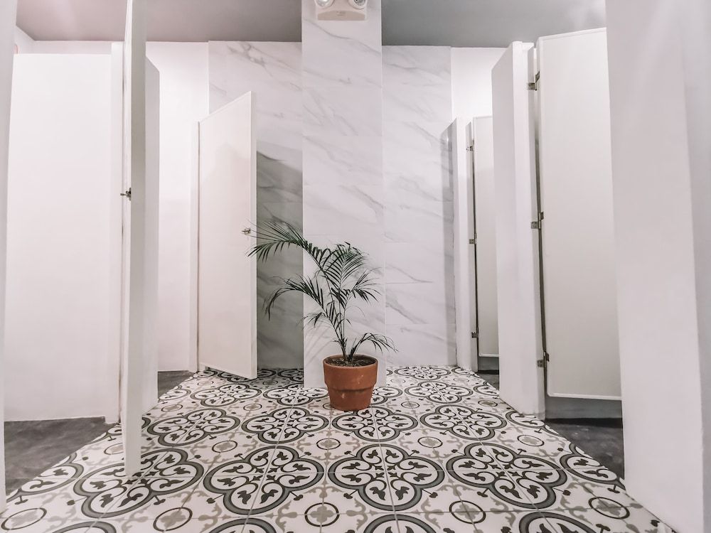 undefined Murals Sleepbox Capsule Hostel - Adults Only 5