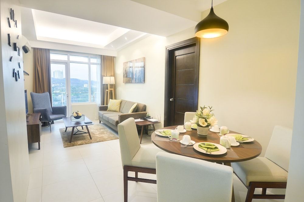 undefined Comfy Suites at The Padgett Place 8