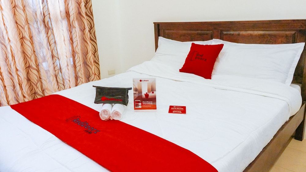 undefined RedDoorz Premium @ The Trillium Residences 10