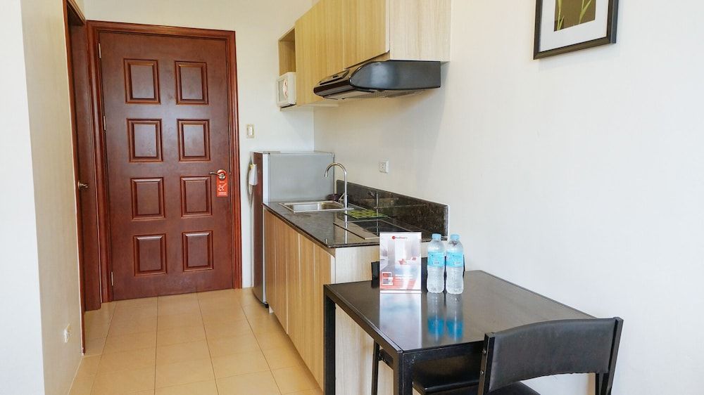 undefined RedDoorz Premium @ The Trillium Residences 8